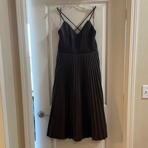 Banana Republic size 8 NWT dark brown Pleated Dress
